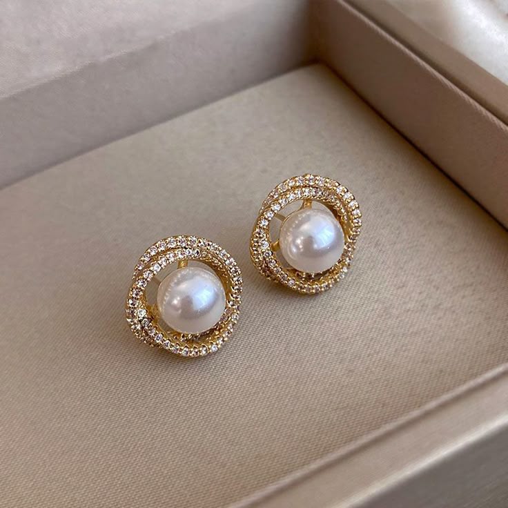 Pearl Drop Earrings